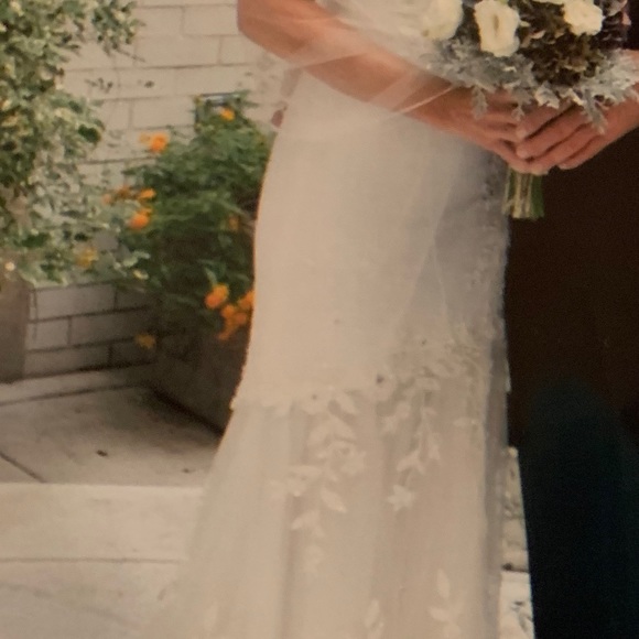 Wedding Dress or Ballgown - Picture 13 of 13
